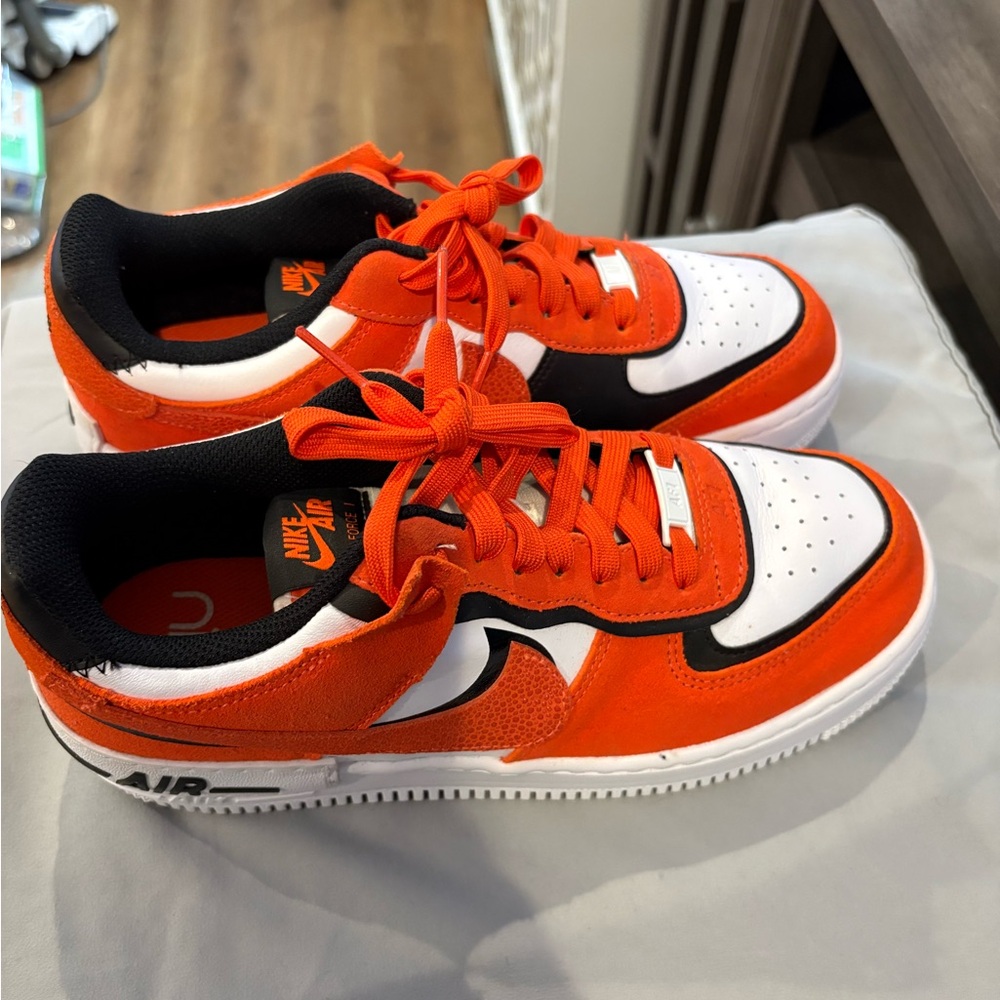 Nike Air Force 1 Orange White Black Low-Top Sneakers